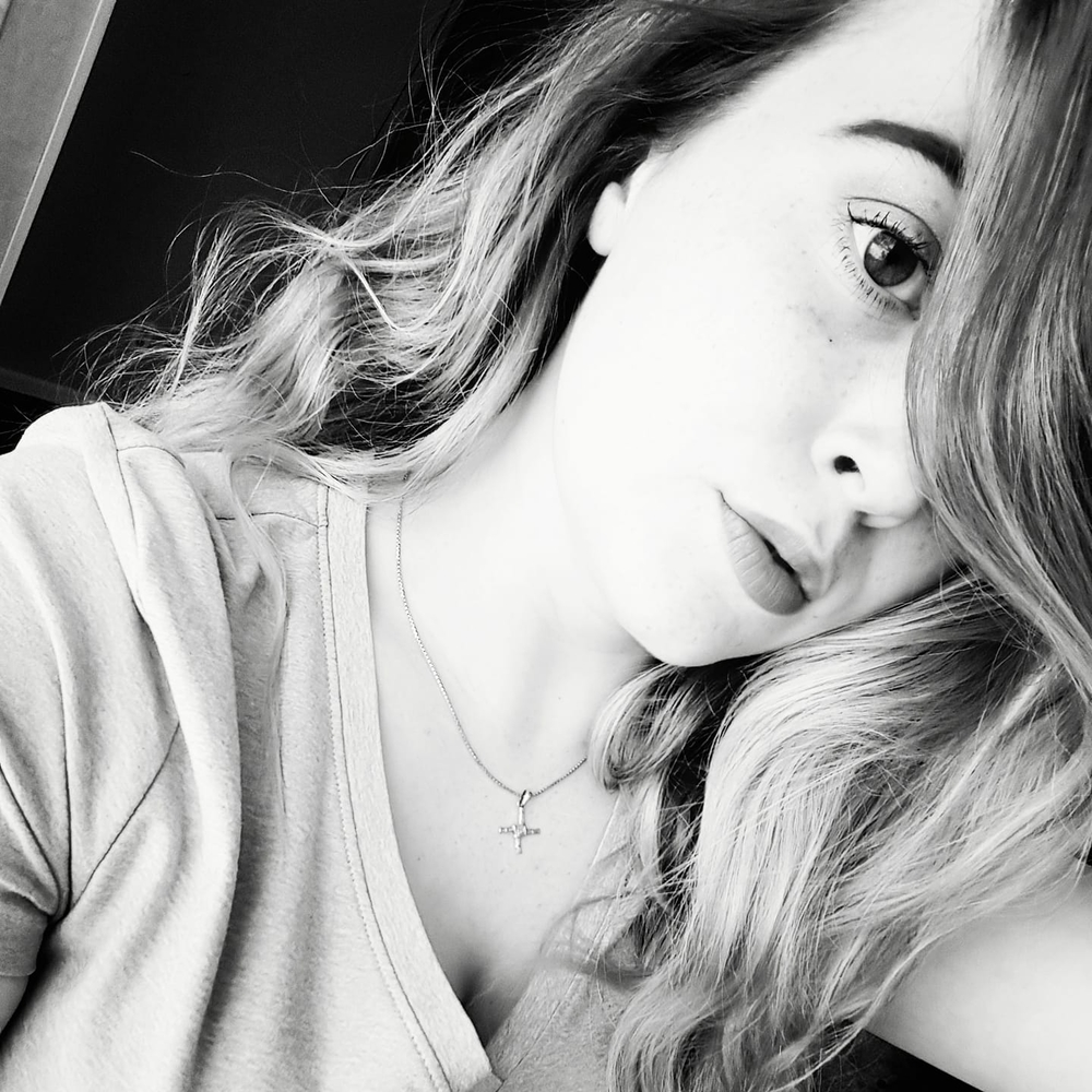 Meet your Posher, Kayla